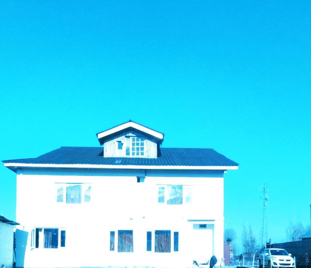 The Gulmarg Gateway Resort Srīnagar Esterno foto